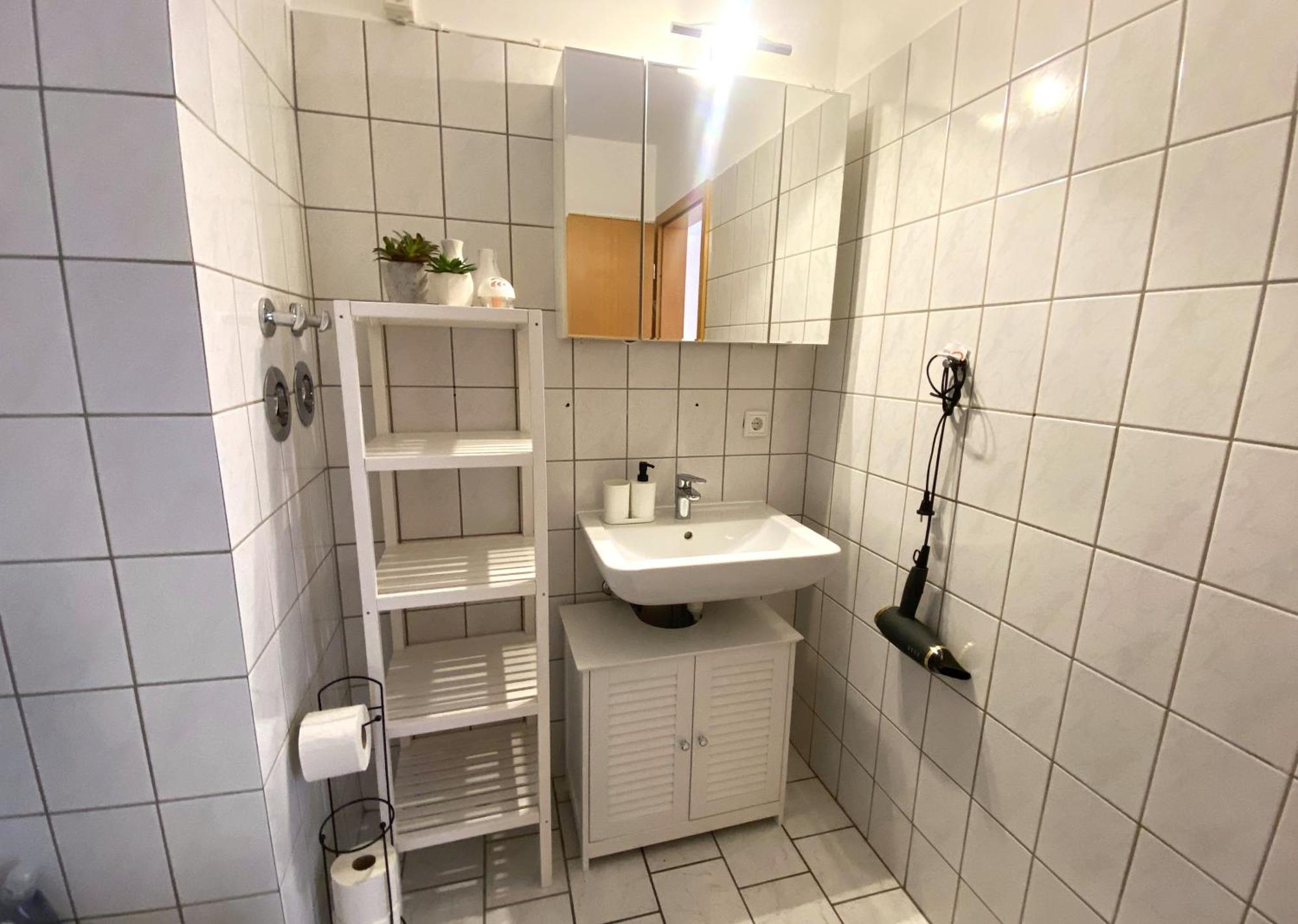 Schoelerberg Apartment Mit Tiefgaragenparkplatz Und Kingsize-Bett Оснабрюк Экстерьер фото